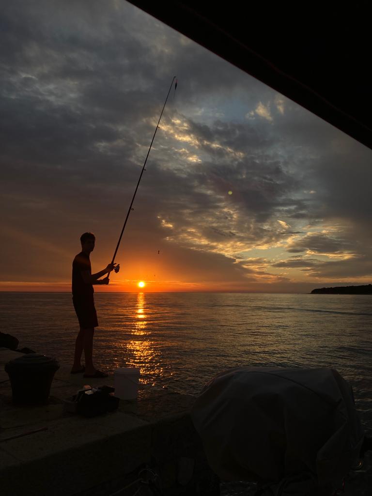 Angeln bei Sonnenuntergang
